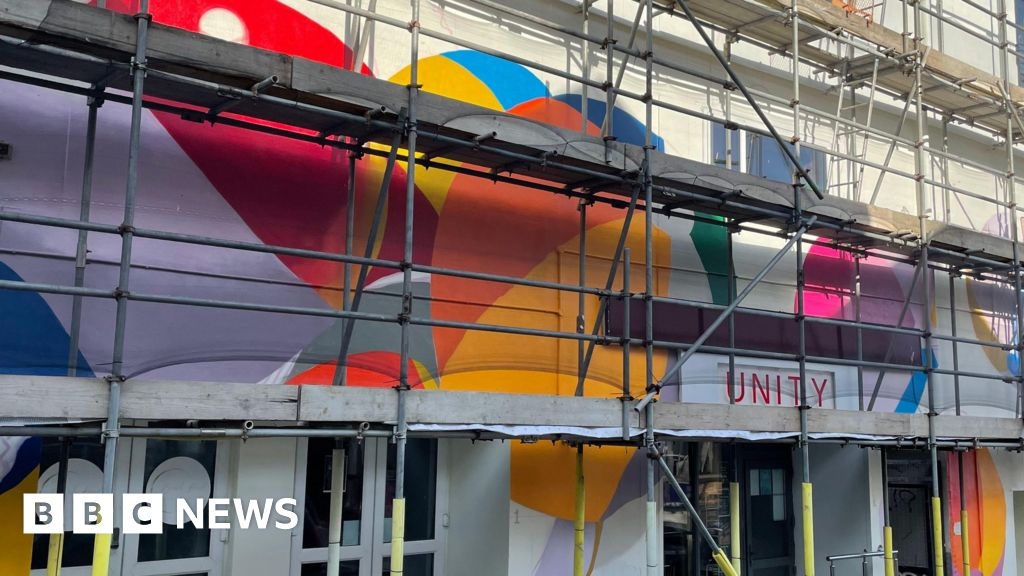 New mural added to Newquay street art walking trail