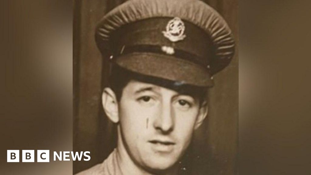 Staffordshire honours VJ Day veterans at 80th anniversary event
