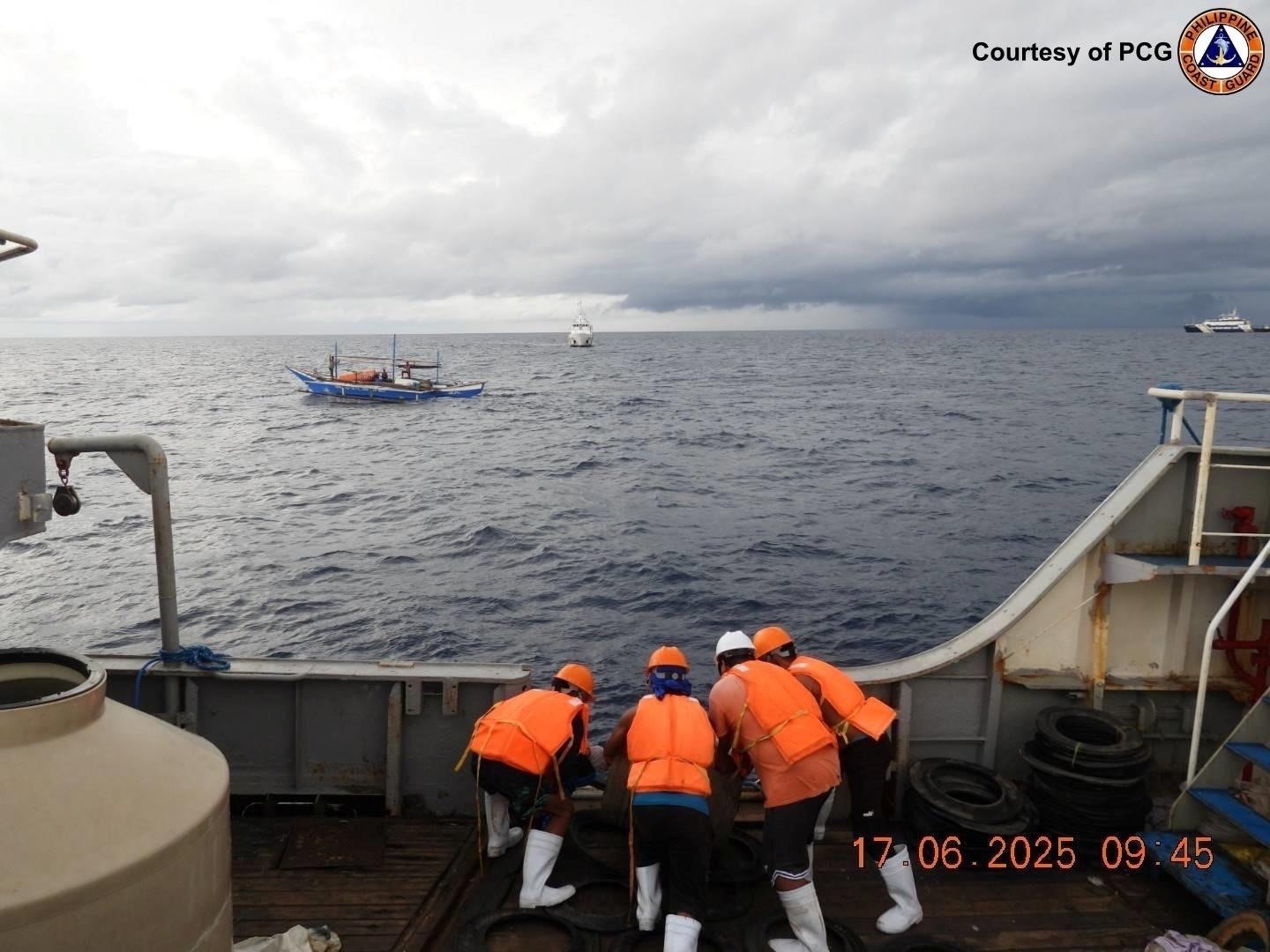 'Dangerous maneuvers' performed by CCG while PH installs more floating devices in WPS