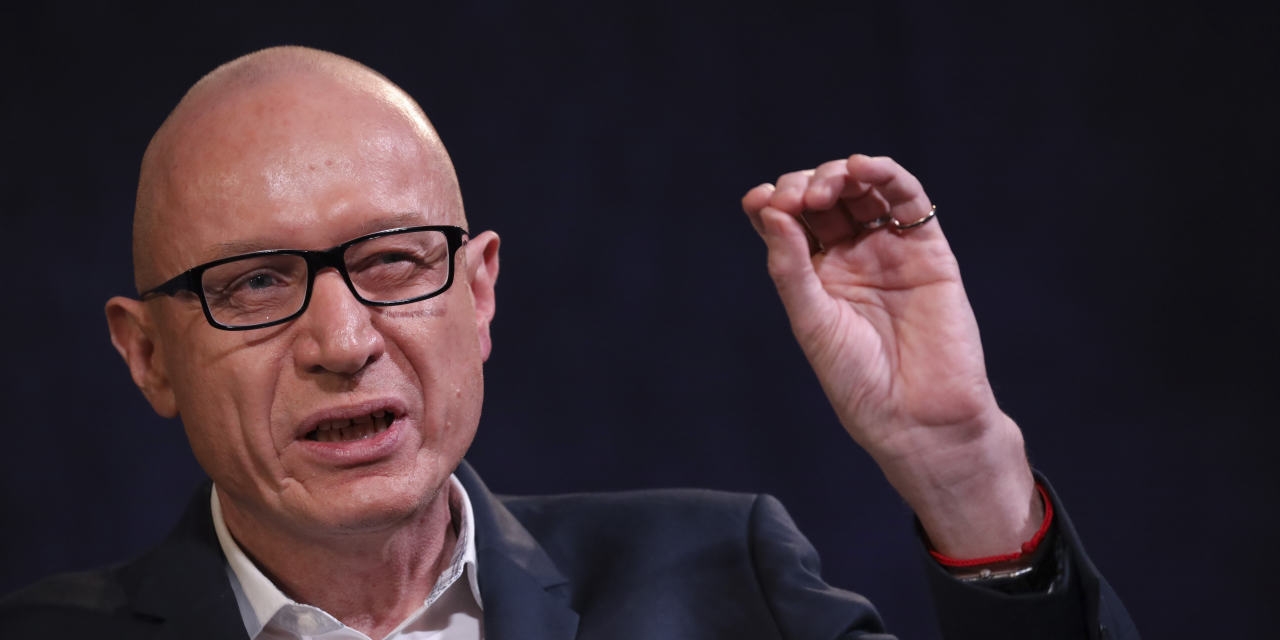 News Corp Extends CEO Robert Thomson's Contract to 2030