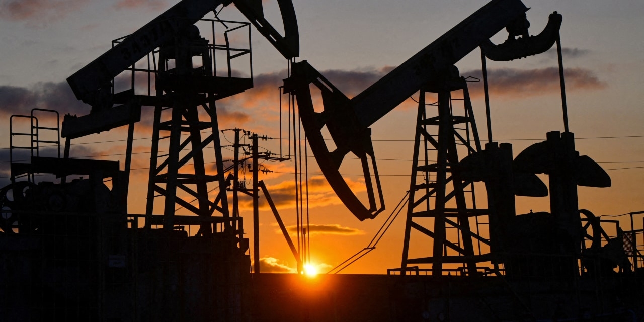 Global Banks Increase Fossil-Fuel Funding as Climate Pledges Crumble