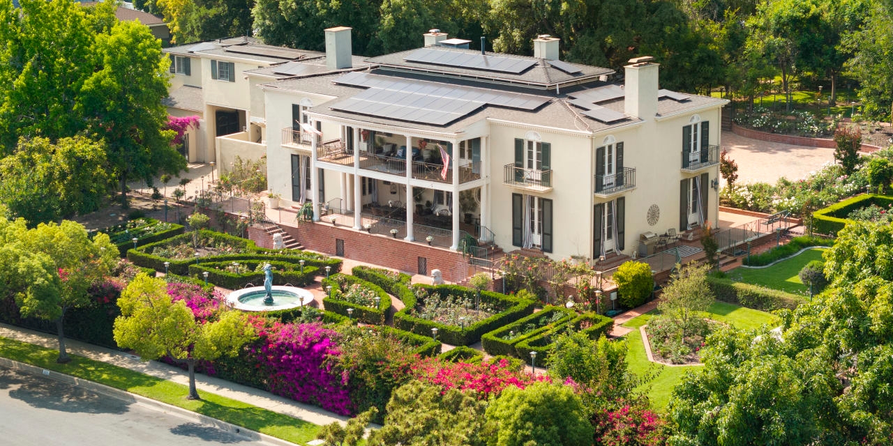 House of the Week: A Romance Novelist's Prohibition-Era California Home