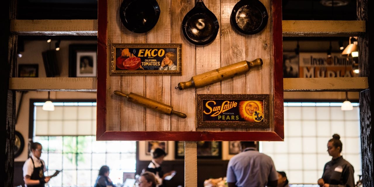 After a Bruising Year, Casual-Dining Chains Try to Stage a Comeback