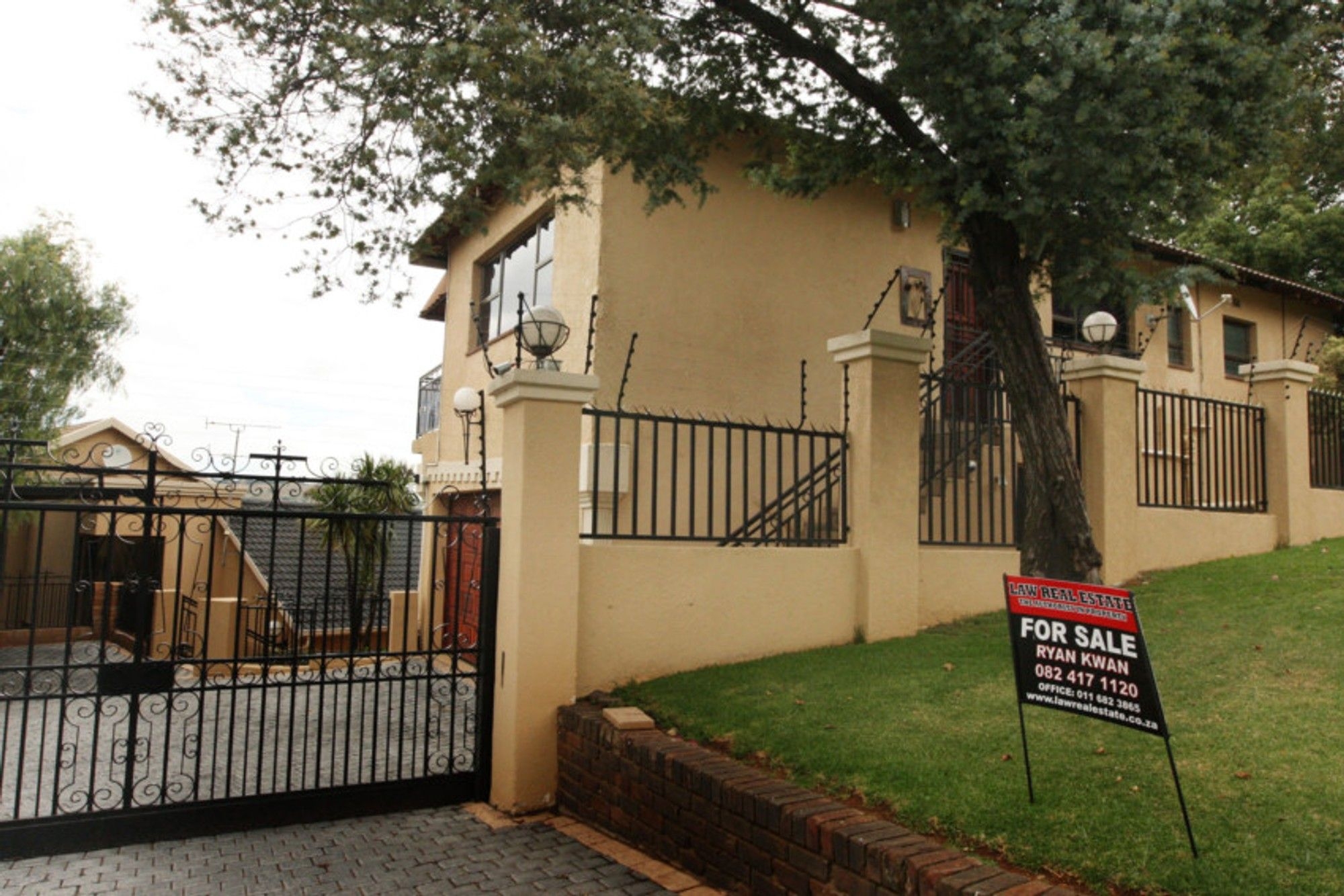 South Africa's residential property prices surge: 5. 0% inflation recorded in December 2024