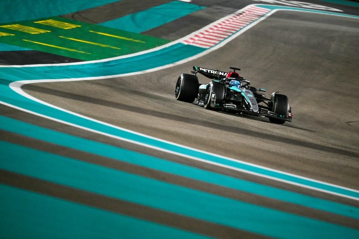 Mercedes take advantage of McLaren's loose grip on the Constructor's Title