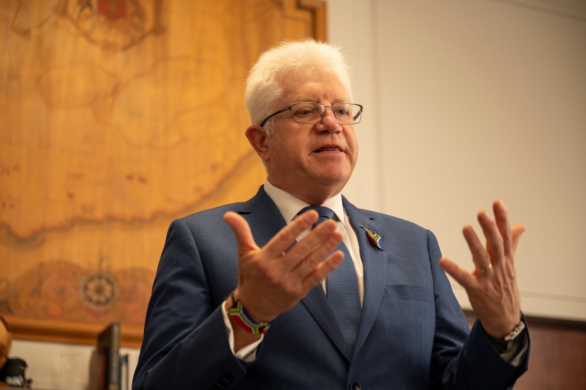Premier Winde announces intensified efforts against extortion in Western Cape
