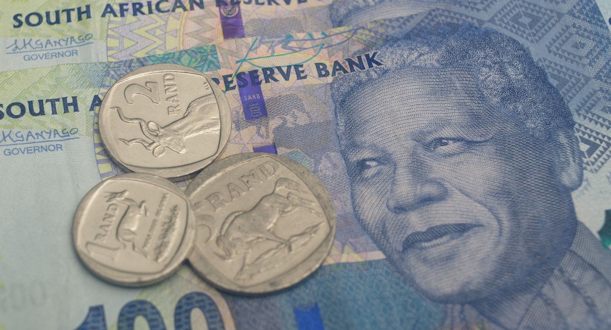 Rand steadies as markets shrug off Fed hold and Vatican smoke signals