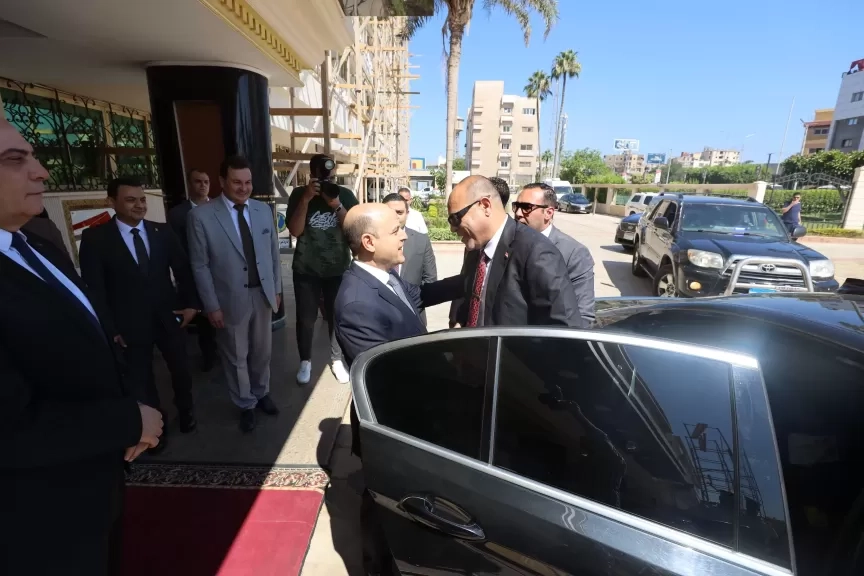 محافظ كفرالشيخ يستقبل وزير العمل لبحث عدد من الملفات