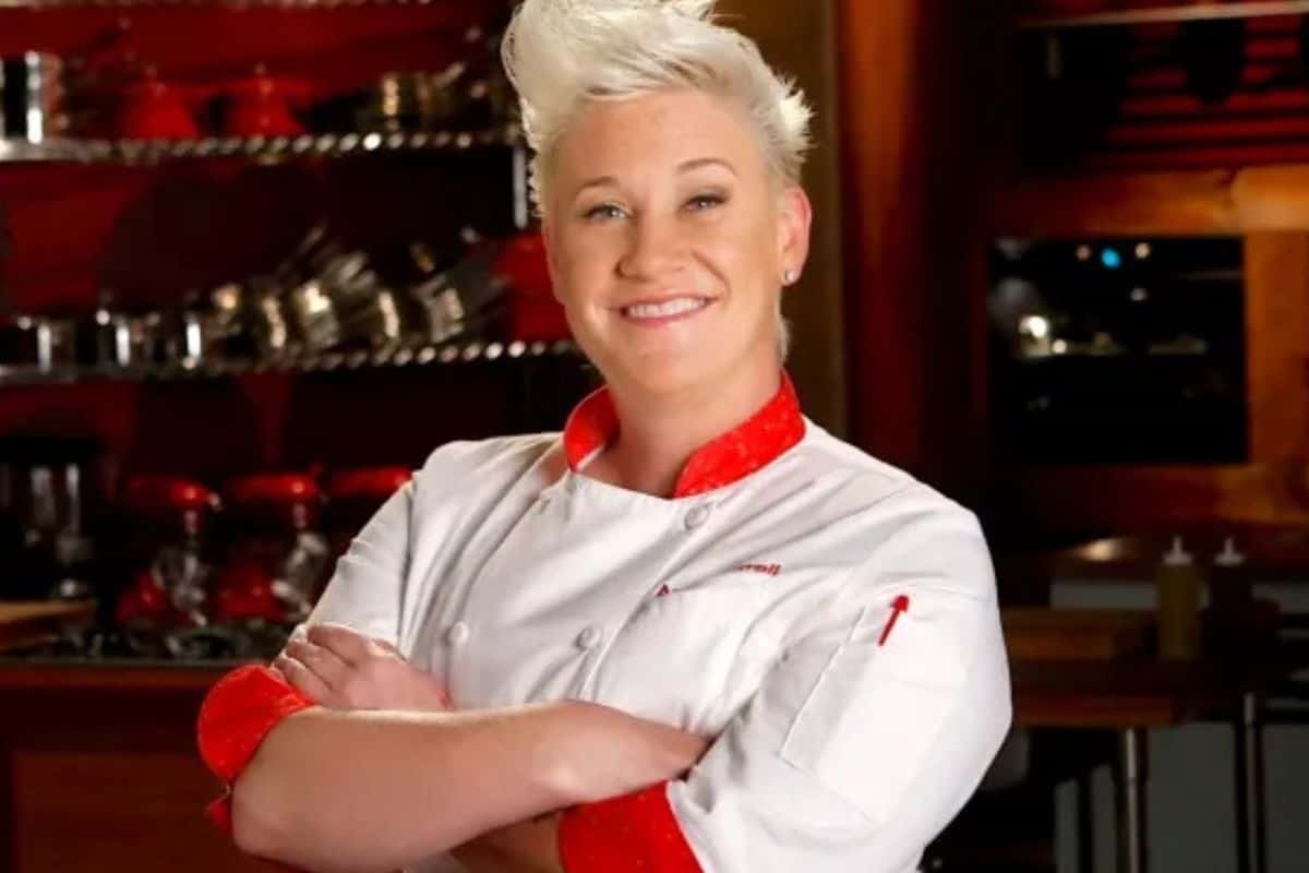 ‘Her light radiated far': Celebrity chef Anne Burrell dies at 55