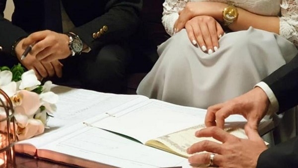 ما الحدود الشرعية بين الزوجين بعد العقد وقبل الزفاف؟.. الإفتاء توضح