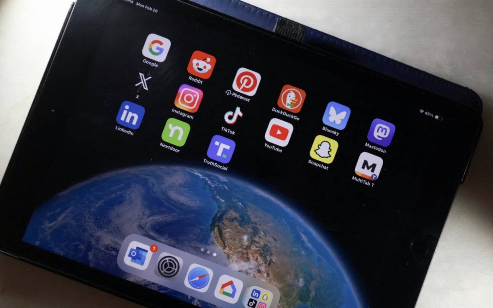 Australian trial says tech for social media teen ban can work
