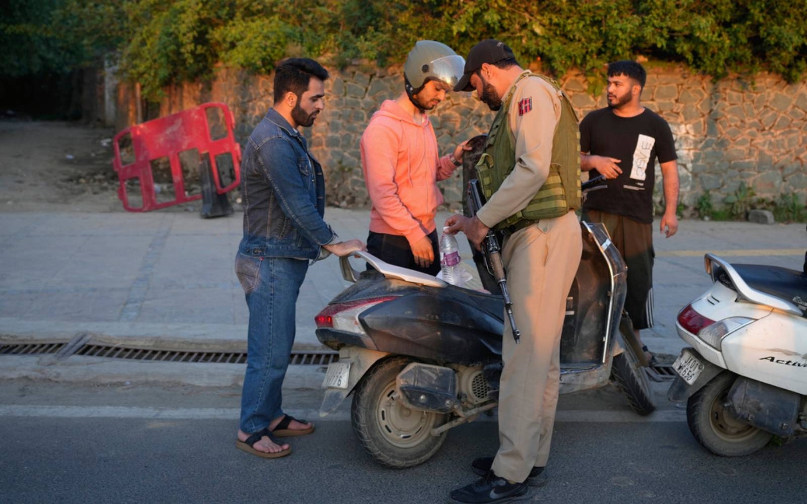 India shuts over half of Kashmir tourist spots in security review