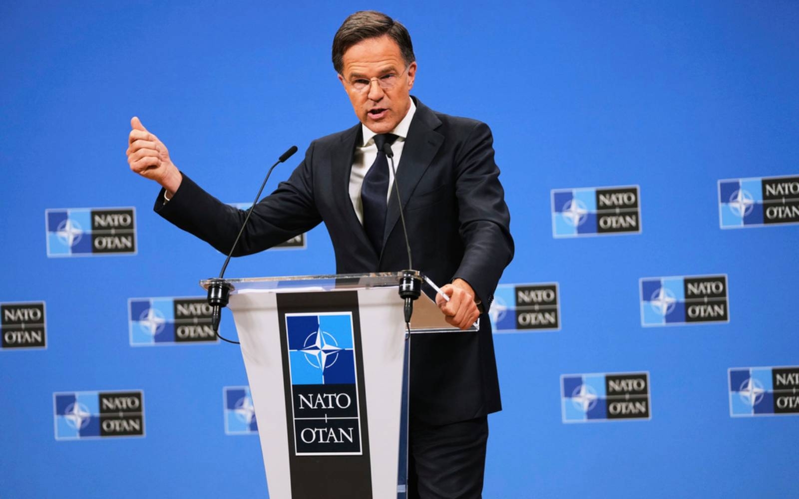 Nato looks to thrash out spending deal under US pressure