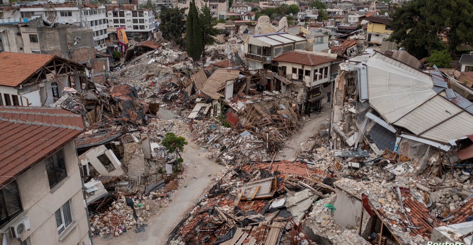 Istanbul at risk of huge earthquakes, experts warn