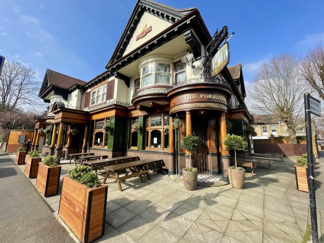 This is officially the most beautiful pub in London
