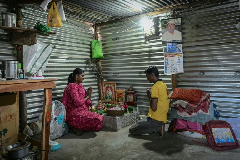 Indian activists seek to save child brides
