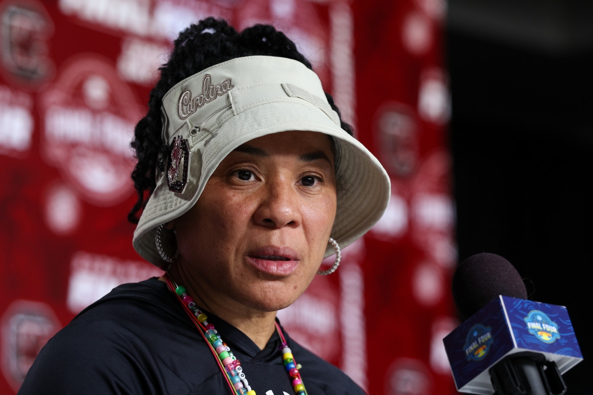 Dawn Staley Gets Disappointing Recruiting News on Saturday