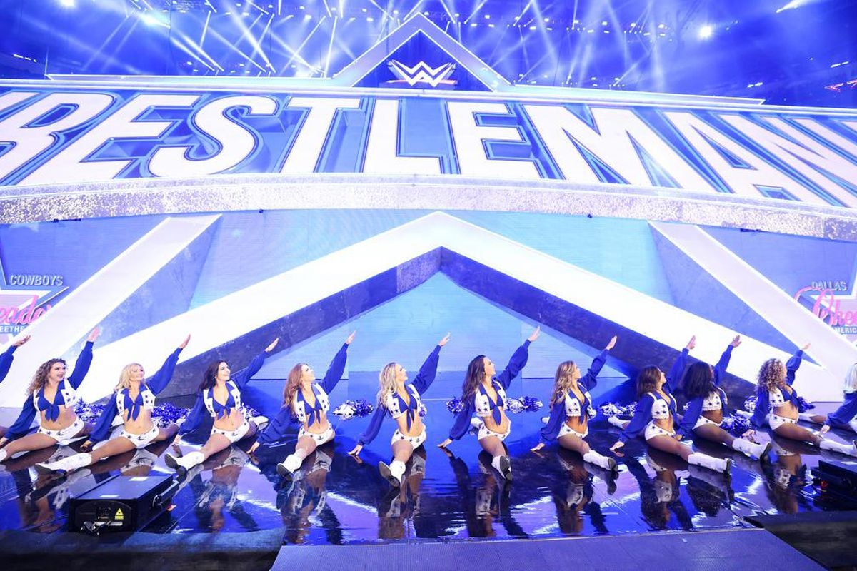 Jerry Jones Gives Dallas Cowboys Cheerleaders 400-Percent Raise Leaving One Major Question