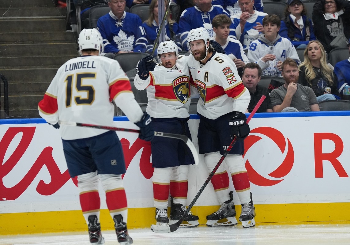 NHL Insider Drops Maple Leafs Plan to Land Panthers Stars