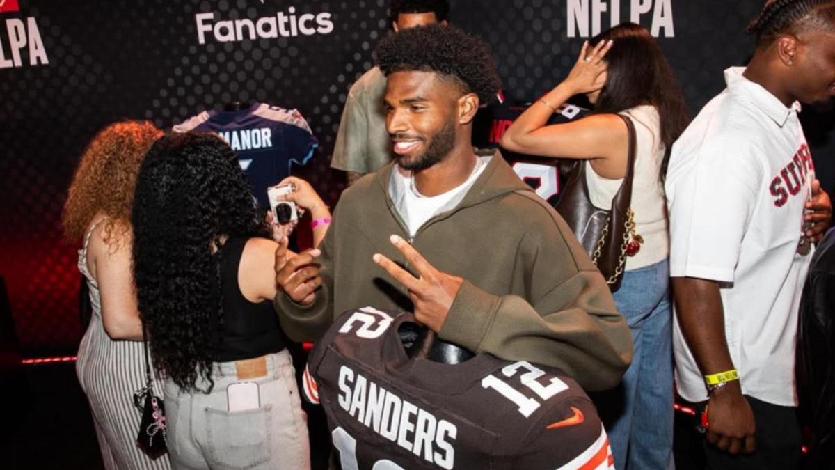Giants QB Shades Shedeur Sanders in Viral Comment