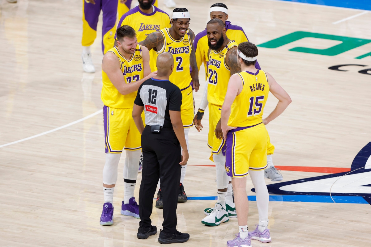Lakers Star Turns Heads With 1-Word Message After Unexpected News