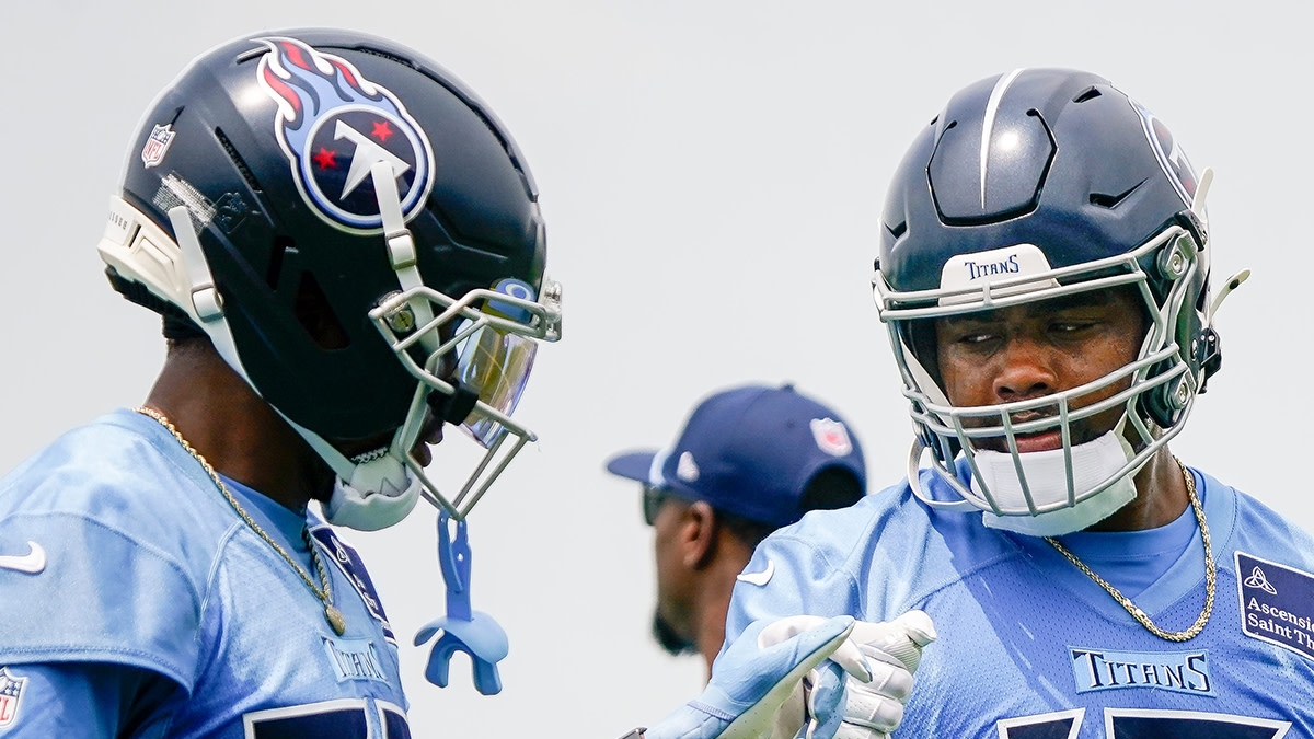 Former Titans First-Round Pick Addresses Status Following Torn ACL Injury