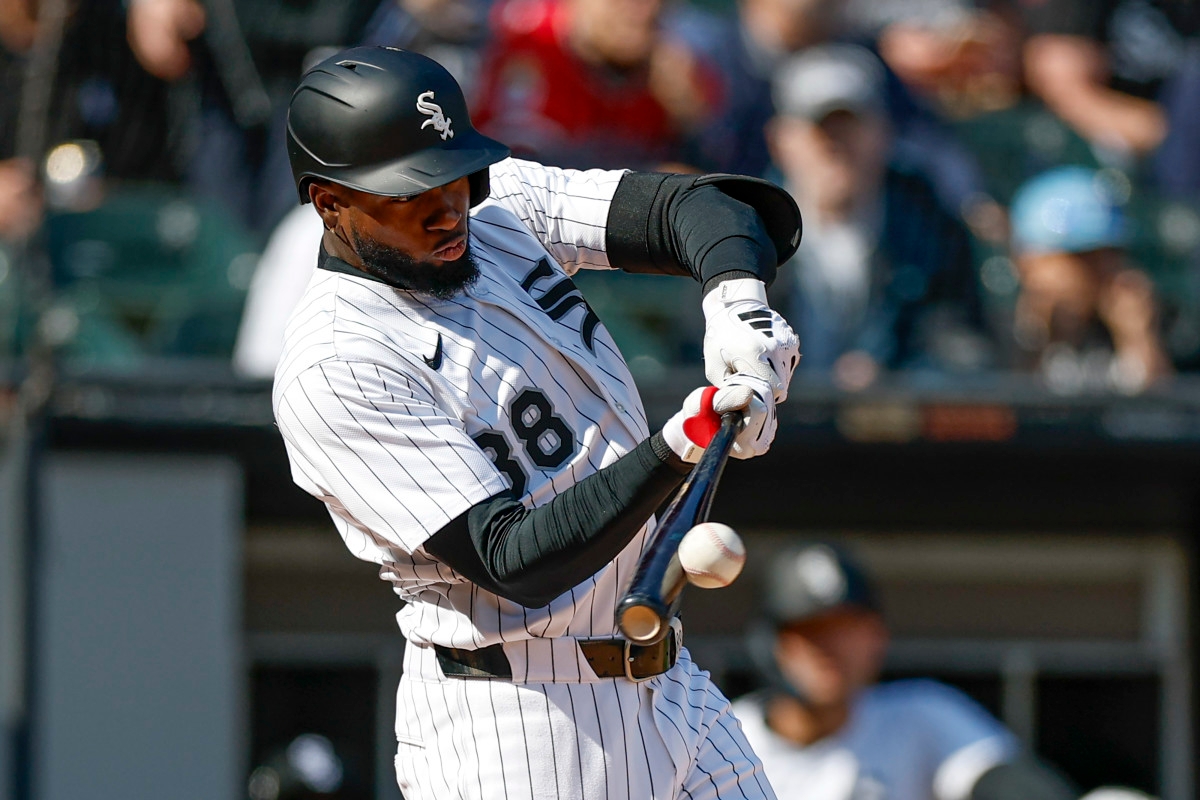 Trade Pitch Moves White Sox's Luis Robert Jr. to Phillies