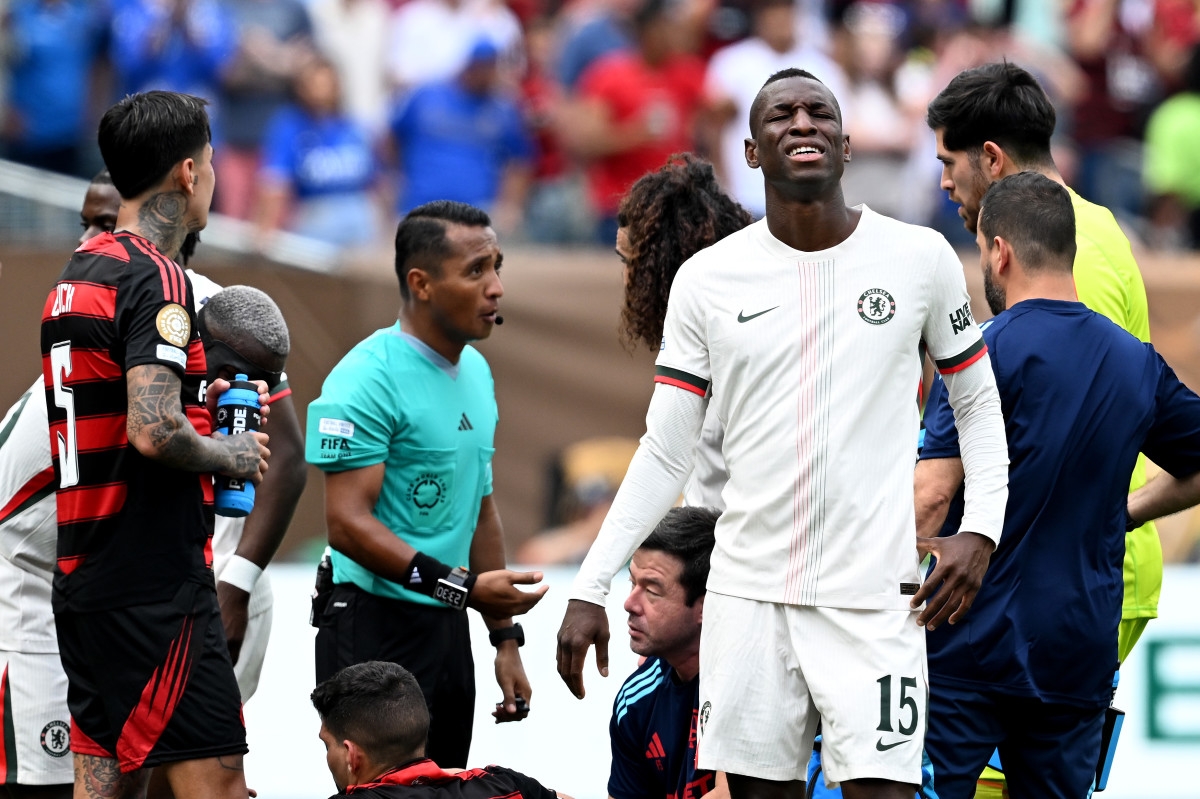Chelsea Legend Heavily Slams Nicolas Jackson for Red Card in Loss to Flamengo