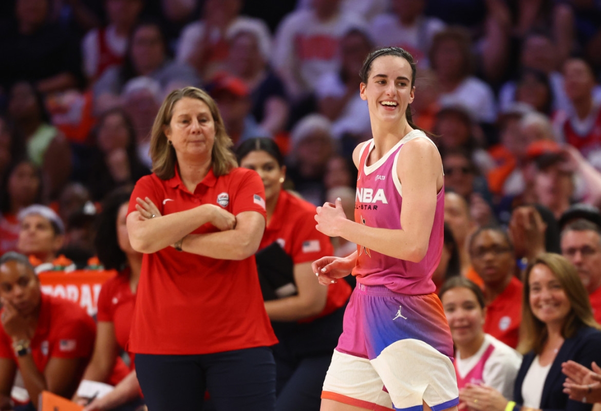 Top WNBA Coach Faces Criticism After Behavior Toward Caitlin Clark Resurfaces