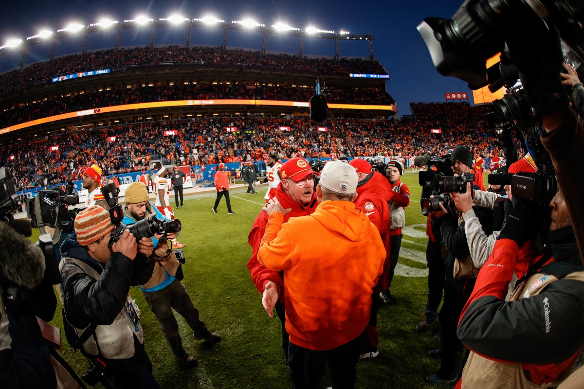 Broncos Predicted to Topple Chiefs For AFC West Title