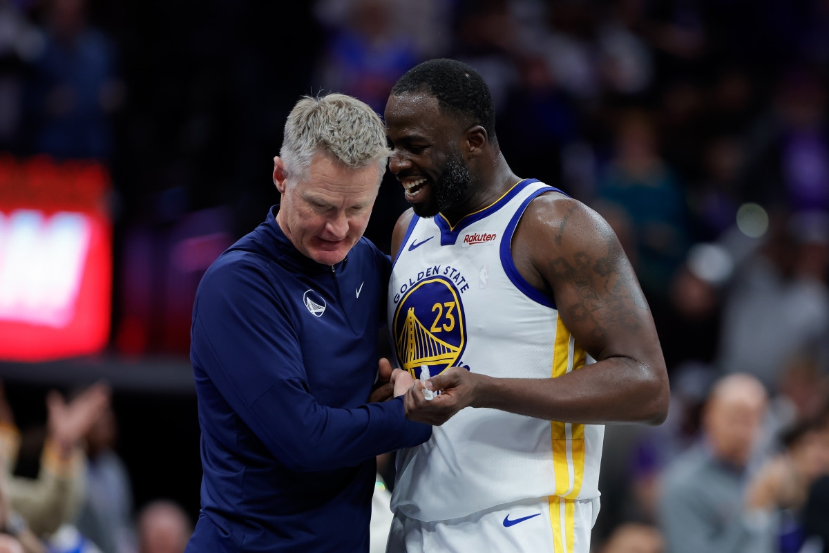 Draymond Green Issues Warning About Lakers After $10 Billion Sale