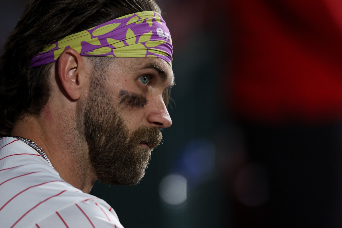 Phillies Share Bryce Harper Injury Update Amid Trade Rumors
