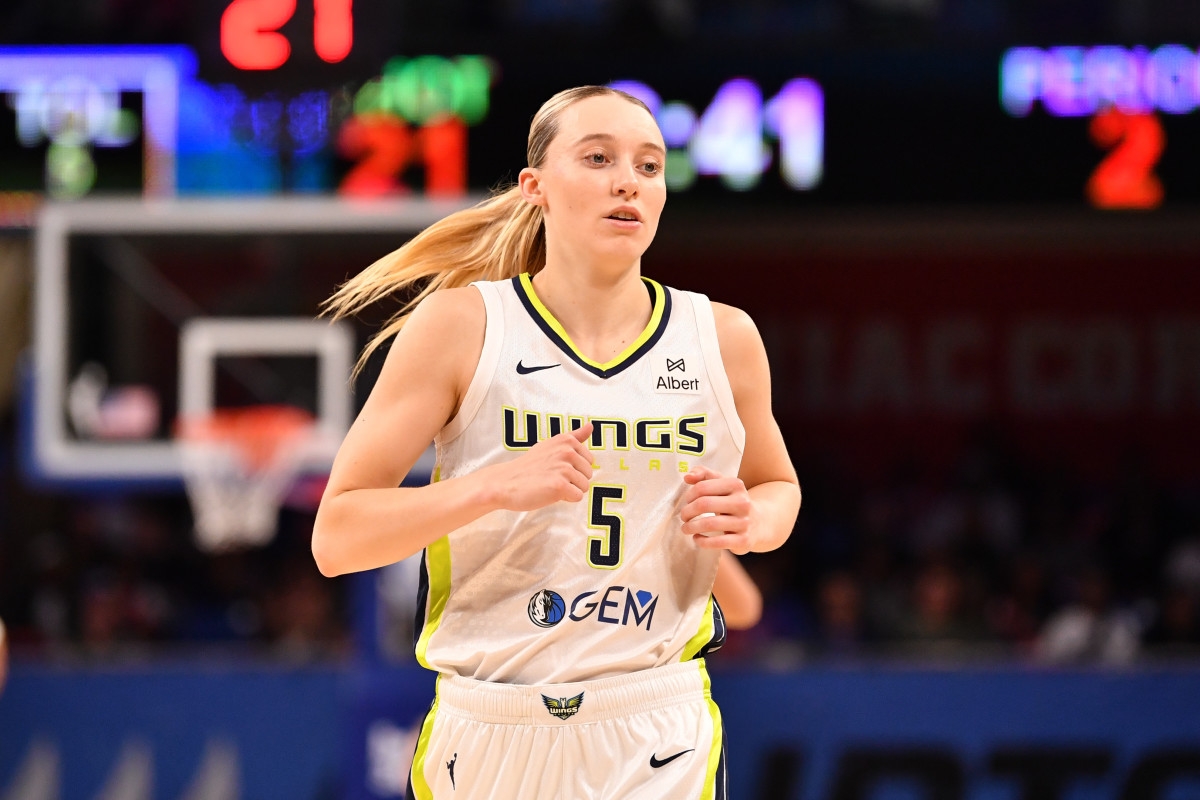 Paige Bueckers Reaches Impressive Career Milestone in Return From Injury
