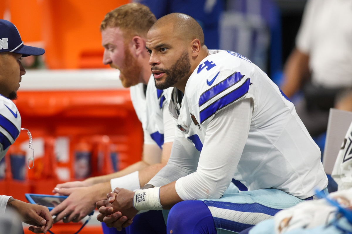 'Run, Dak, Run!' Inside The Cowboys' Harsh Truth As a Duel-Threat Quarterback