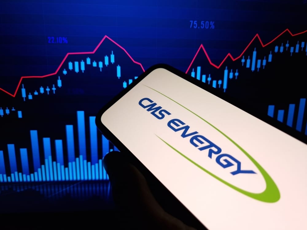 CMS Energy Stock: Is CMS Outperforming the Utilities Sector?