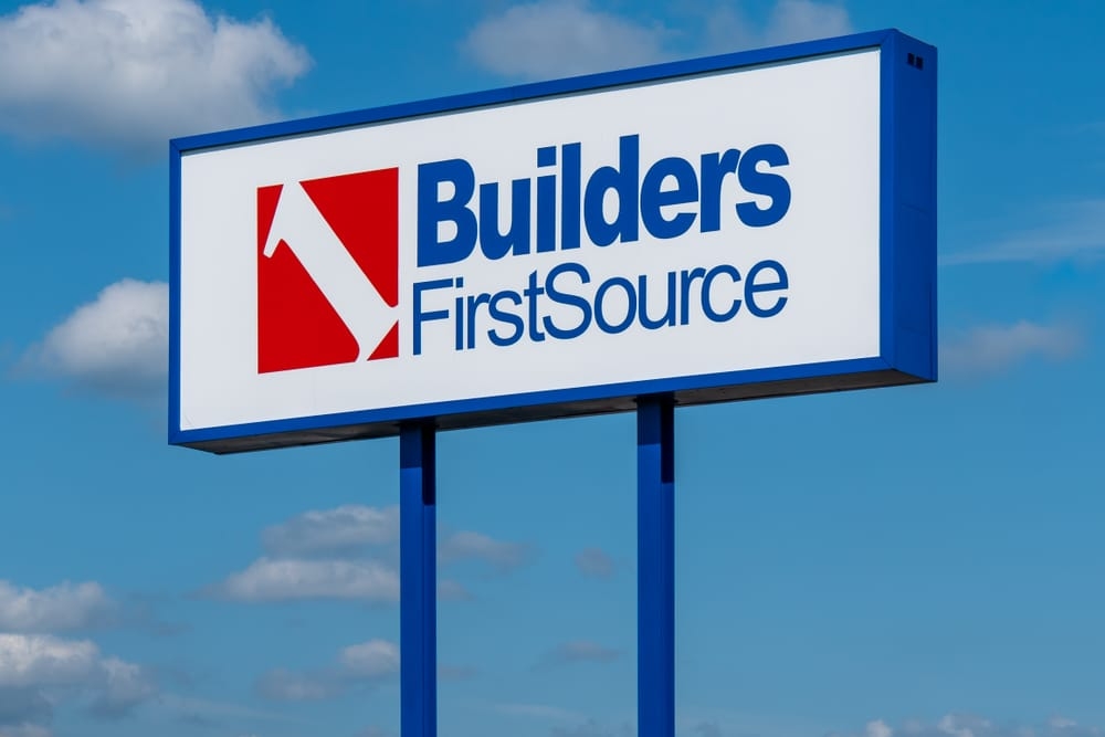 Builders FirstSource Stock: Is BLDR Underperforming the Industrial Sector?