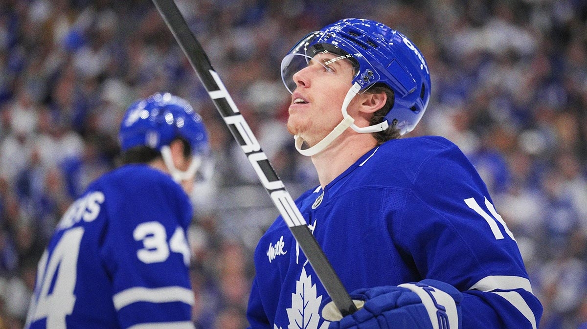 NHL rumors: Mitch Marner considering 2 year contract
