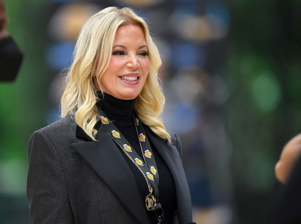 What will Jeanie Buss' role be after Lakers sale?