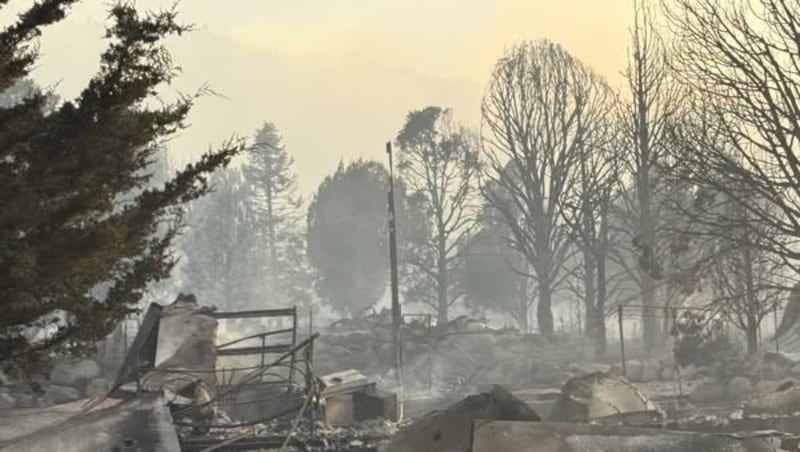 18 buildings destroyed as southern Utah blaze continues to burn amid windy conditions