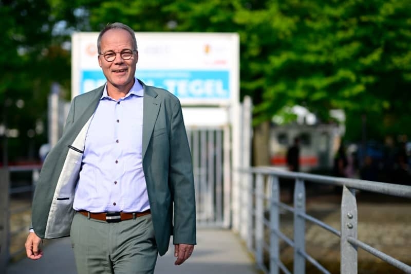 German coalition faces debate over military draft