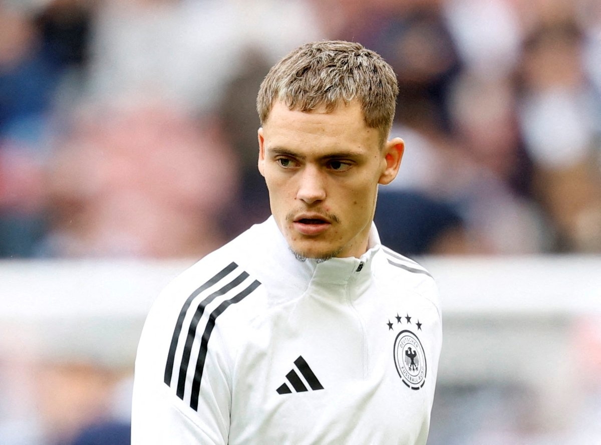 Florian Wirtz holidays with Liverpool star before £116m transfer as exciting Milos Kerkez update revealed