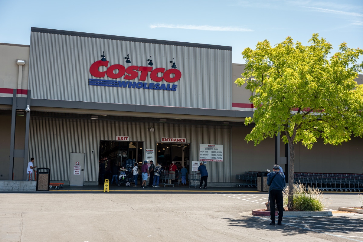 Popular Dumbbells Sold at Costco Recalled After Concussions, Broken Toes