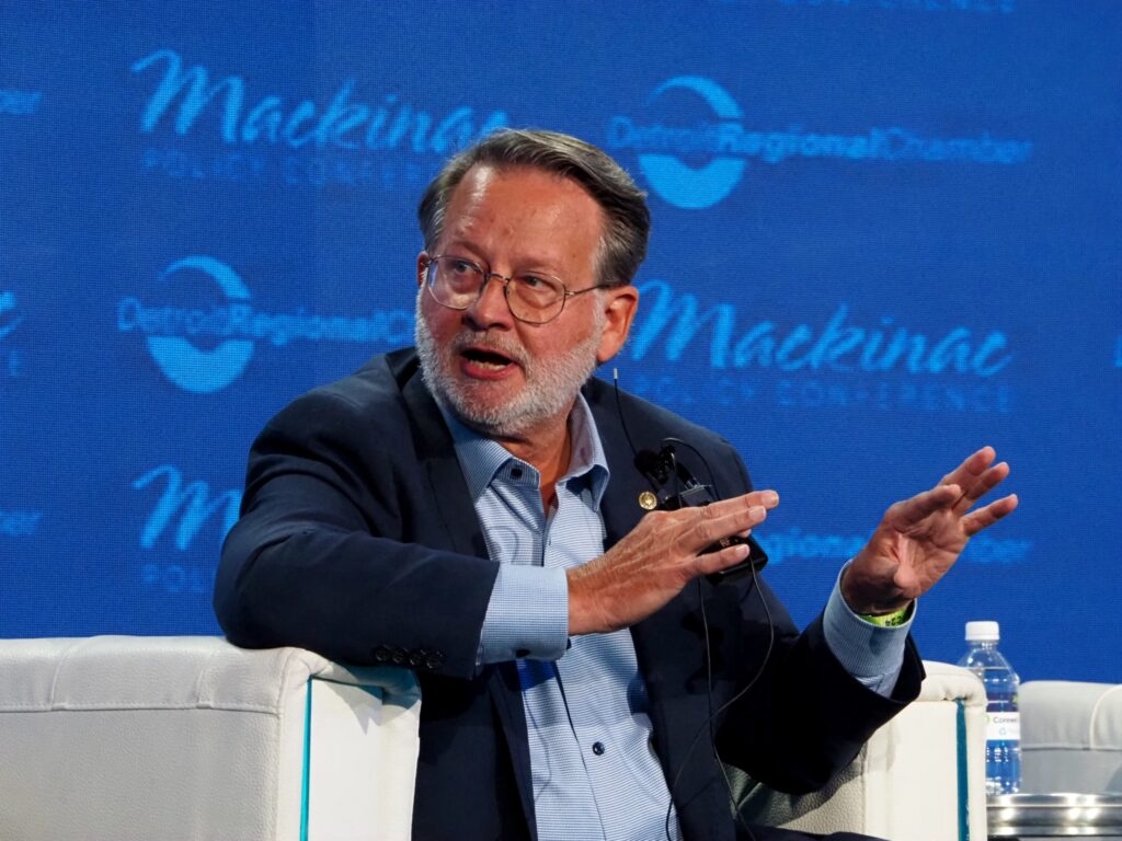 Peters offers optimistic outlook for Michigan Dems in 2026 Senate Race