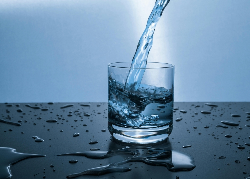 Some Singapore diners petition for free tap water where service charge is imposed