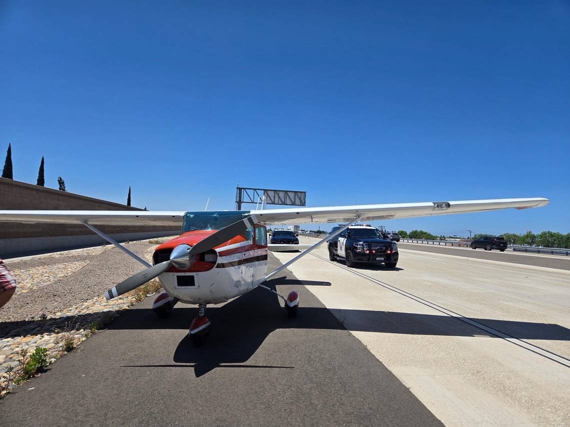 Commuter alert: Plane lands on Highway 132 bypass in Modesto