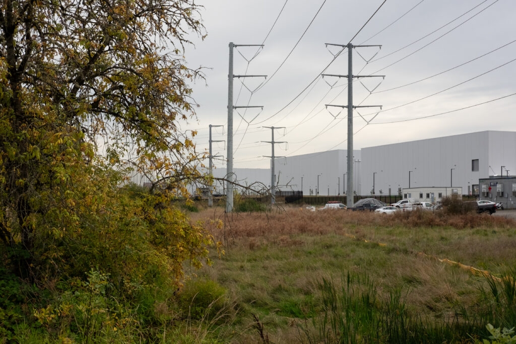 Data centers and their neighbors