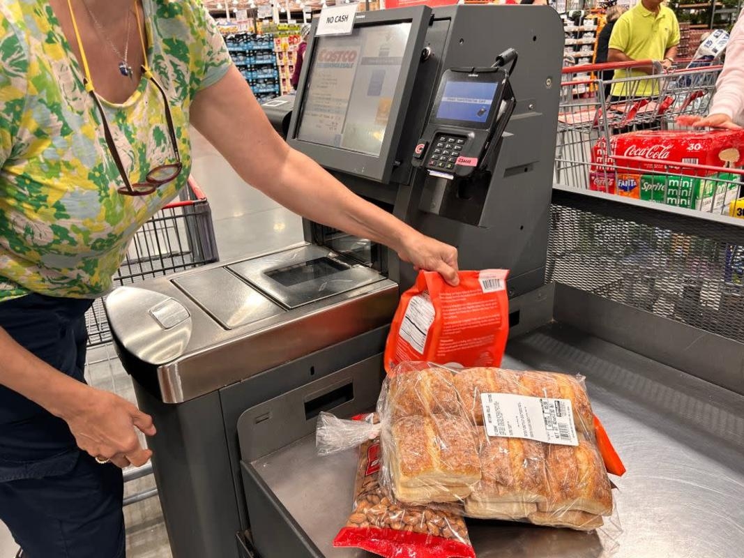 Costco Fans Debate Over New Checkout Process