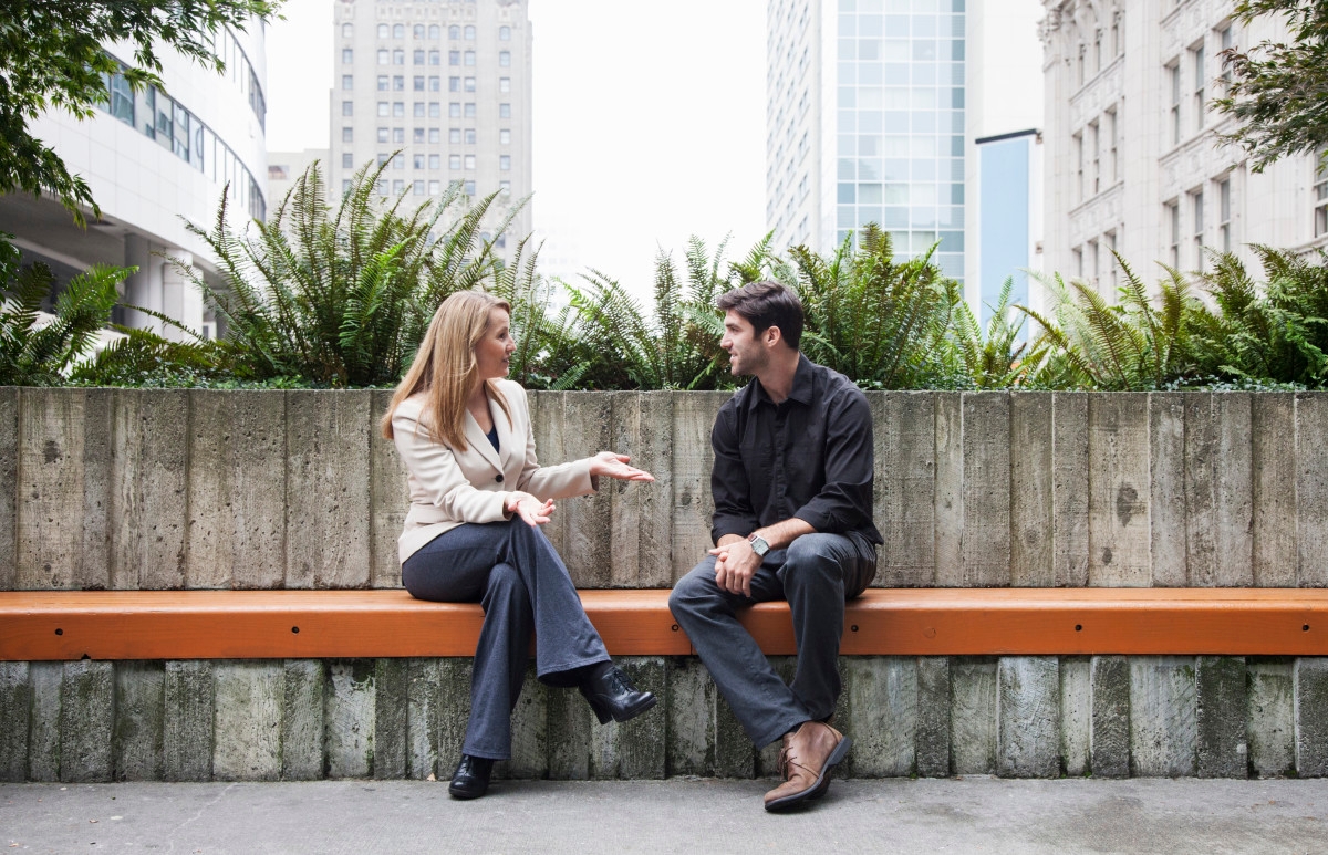 6 Subtle 'Dry Begging' Phrases People Use To Manipulate Others, Psychologists Warn