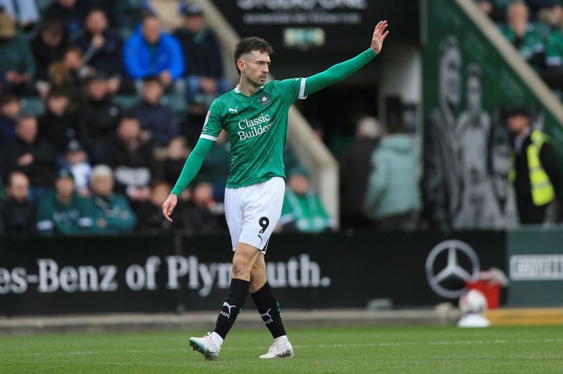 Ryan Hardie says Plymouth Argyle farewell after Wrexham transfer