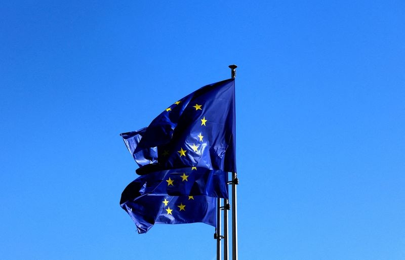 EU increasingly resigned to 10% baseline tariff in US trade talks, European sources say